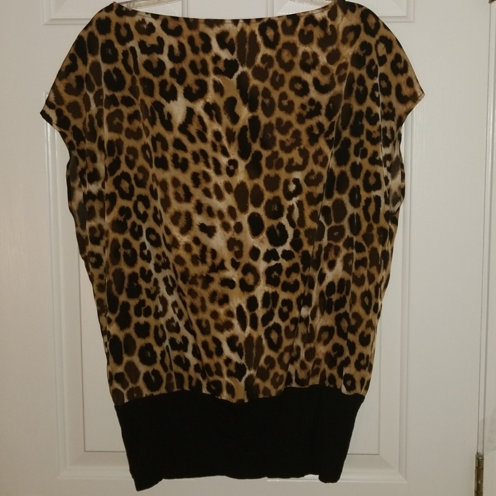 Very Nice Express Leopard Print Blouse Size Medium - Picture 3 of 3